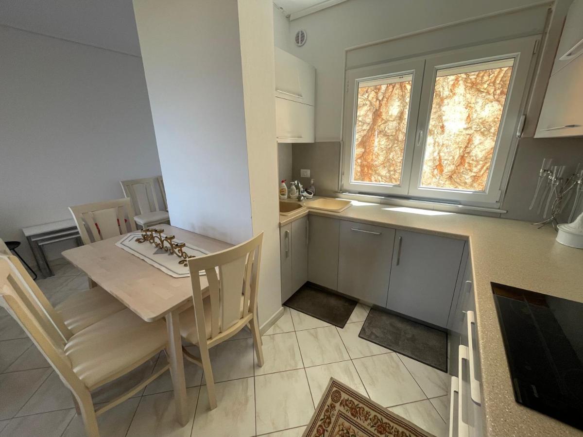 Apartament Santa *